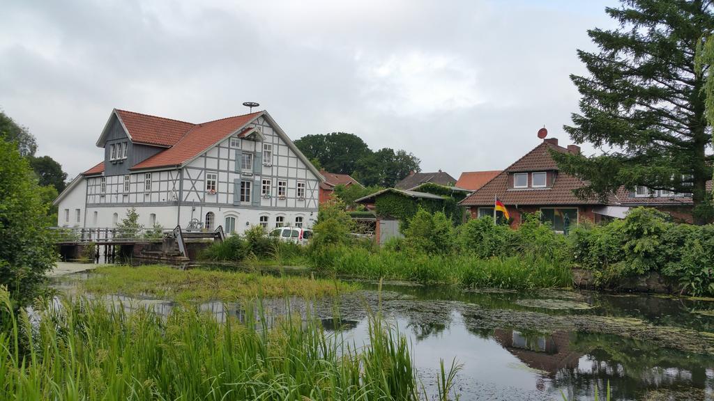 Oldenstadter Wassermuhle Uelzen Exteriör bild